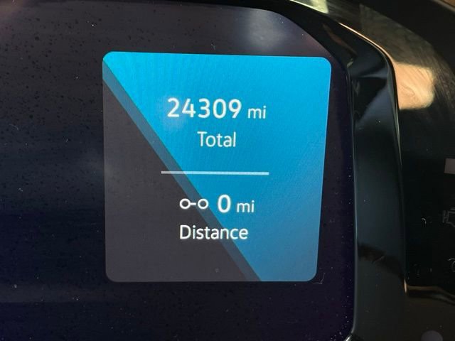 Used 2025 Volkswagen Atlas SE image 21