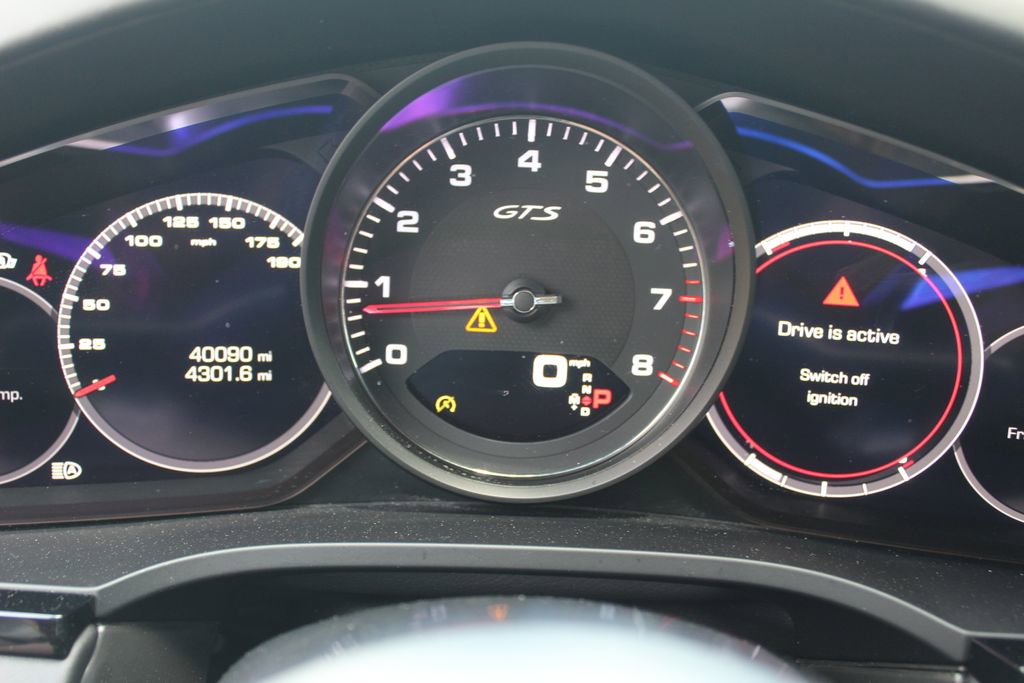 Used 2021 Porsche Cayenne GTS AWD/4WD image 18