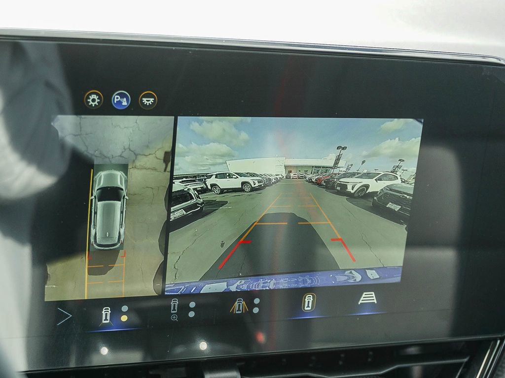 New 2026 Chevrolet Equinox RS w/ Safety and Technology Package FWD image 23