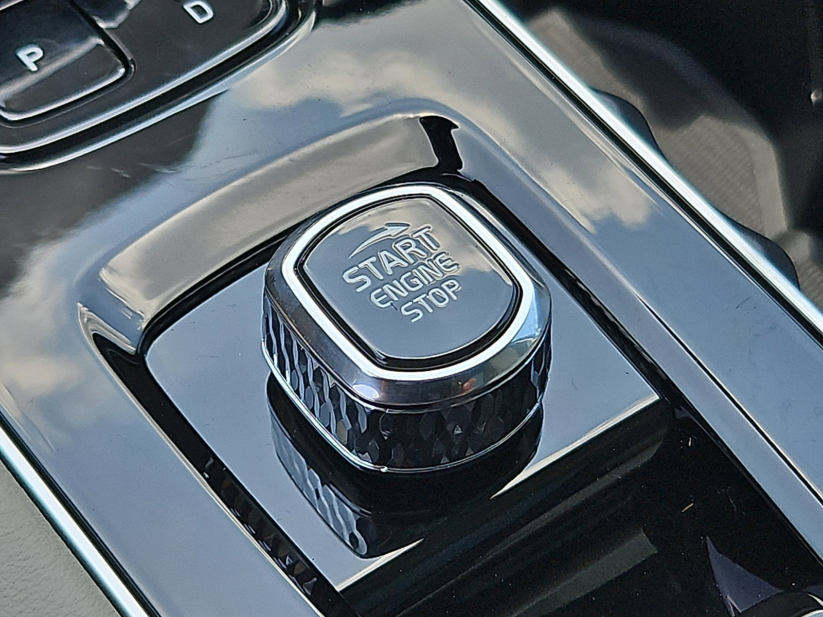 New 2026 Volvo XC90 T8 Ultra w/ Protection Package Premier image 18