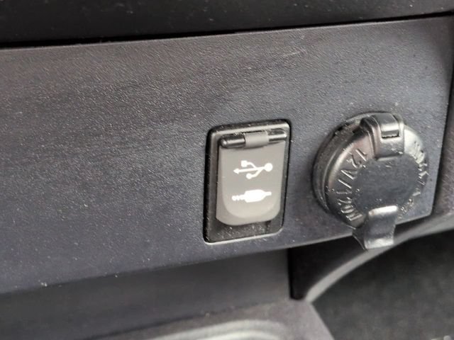 Used 2017 Toyota RAV4 LE w/ Carpet Mat Package AWD/4WD image 21