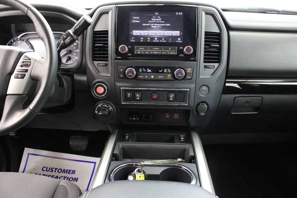 Used 2024 Nissan Titan SV w/ SV Convenience Package image 21