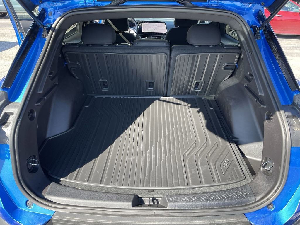 New 2026 Chevrolet Equinox EV LT w/ LPO, All-Weather Mat Package image 23