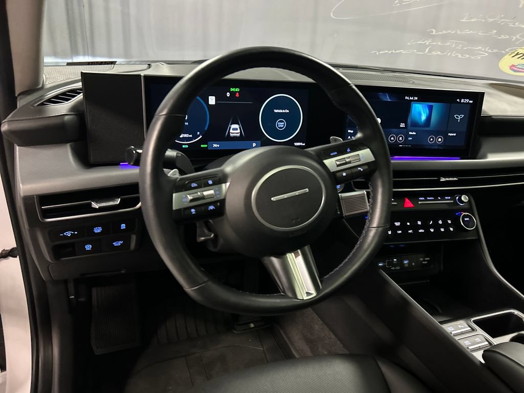 Used 2025 Hyundai Sonata Limited FWD image 13