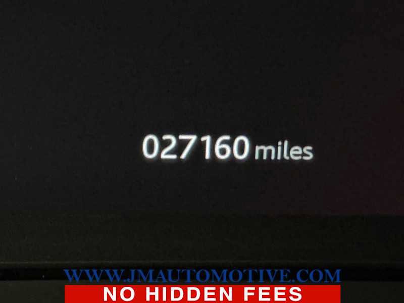 Used 2020 Land Rover Range Rover Evoque SE image 22