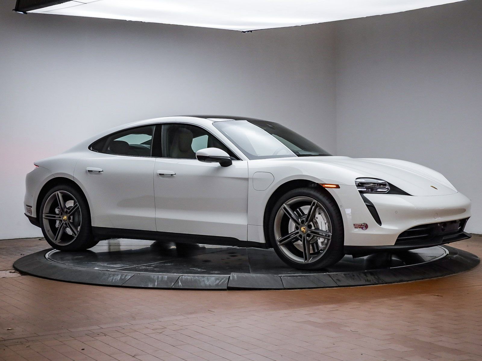 Certified 2022 Porsche Taycan 4S AWD/4WD image 15