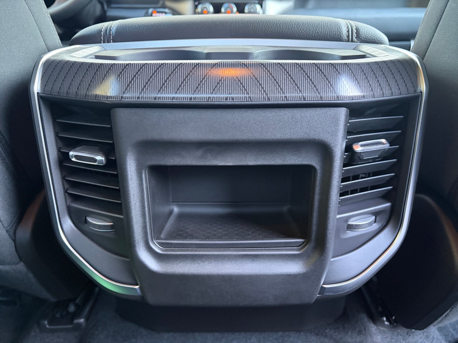 New 2026 RAM 1500 Express AWD/4WD image 22