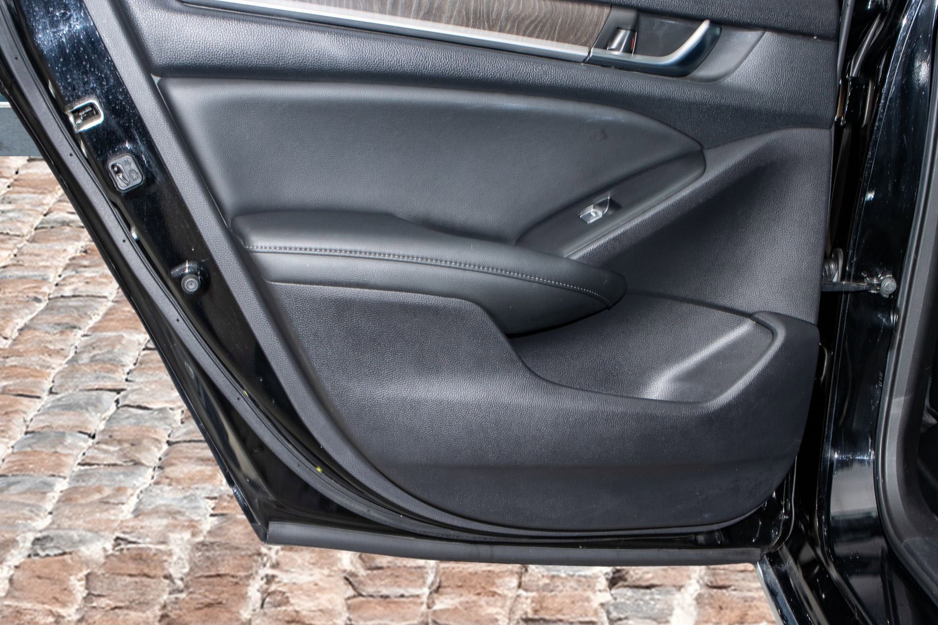 Certified 2021 Honda Accord EX-L image 35