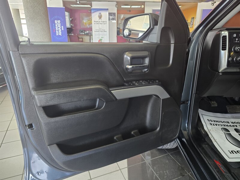 Used 2019 Chevrolet Silverado 1500 LT w/ All Star Edition AWD/4WD image 8