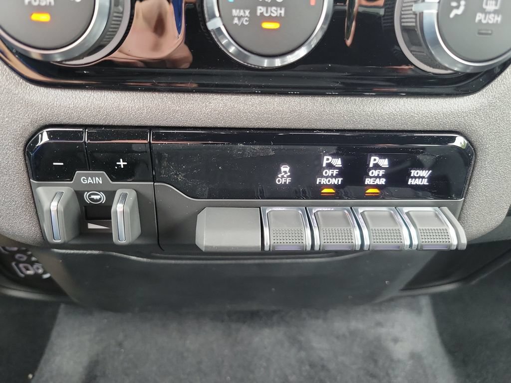 New 2026 RAM 1500 Express AWD/4WD image 38