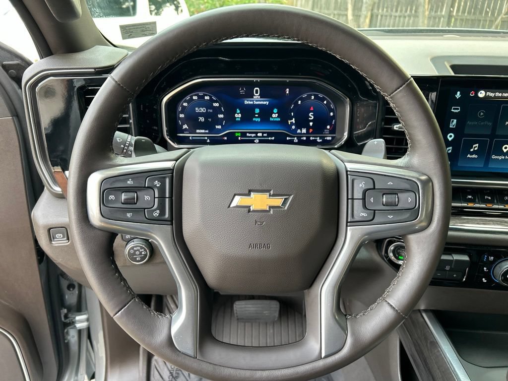 Used 2023 Chevrolet Silverado 1500 LTZ w/ Technology Package AWD/4WD image 17