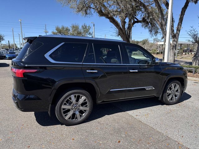 Used 2025 Toyota Sequoia Capstone image 2