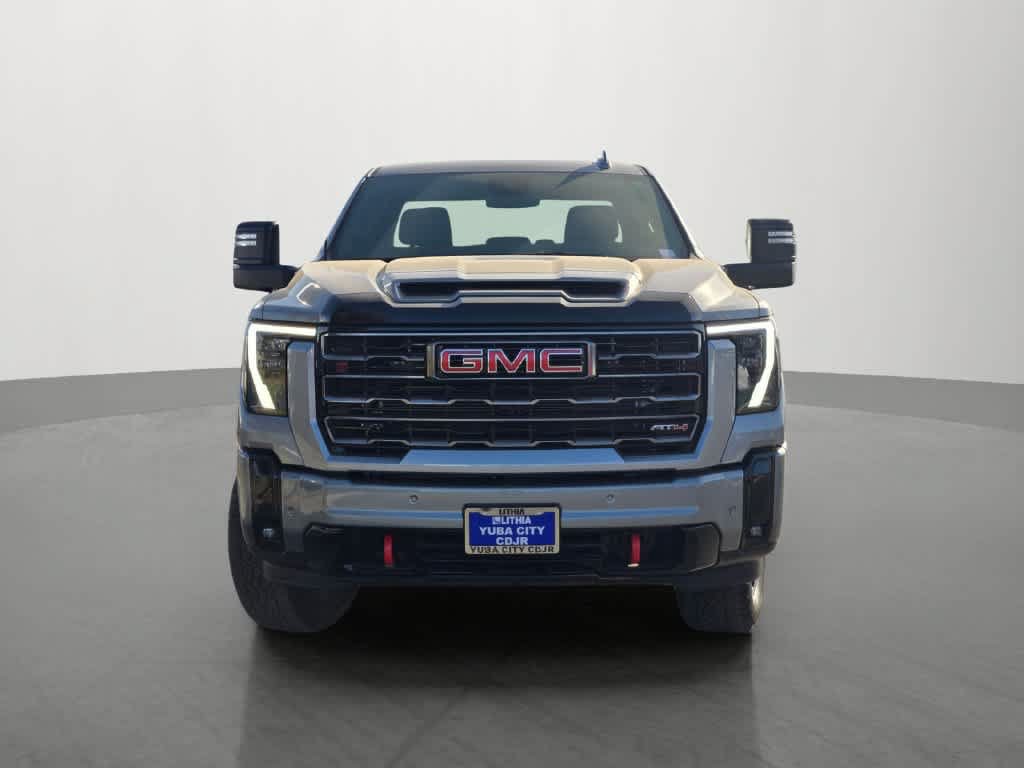Used 2026 GMC Sierra 2500 AT4 AWD/4WD image 2
