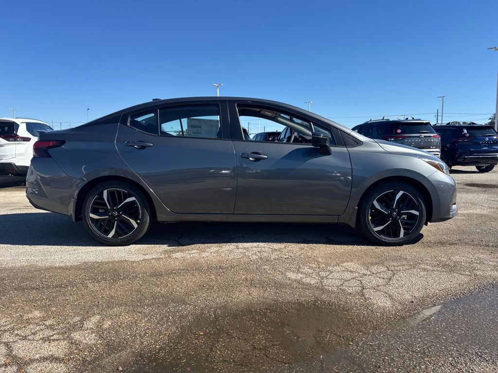 New 2025 Nissan Versa SR w/ Trunk Package image 6