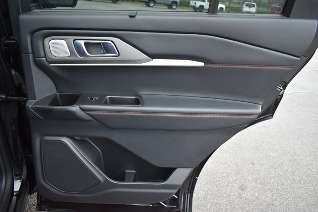 Used 2025 Ford Explorer ST image 48