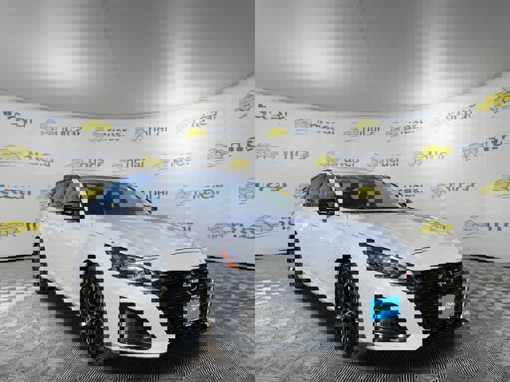 New 2025 Nissan Altima 2.5 SR