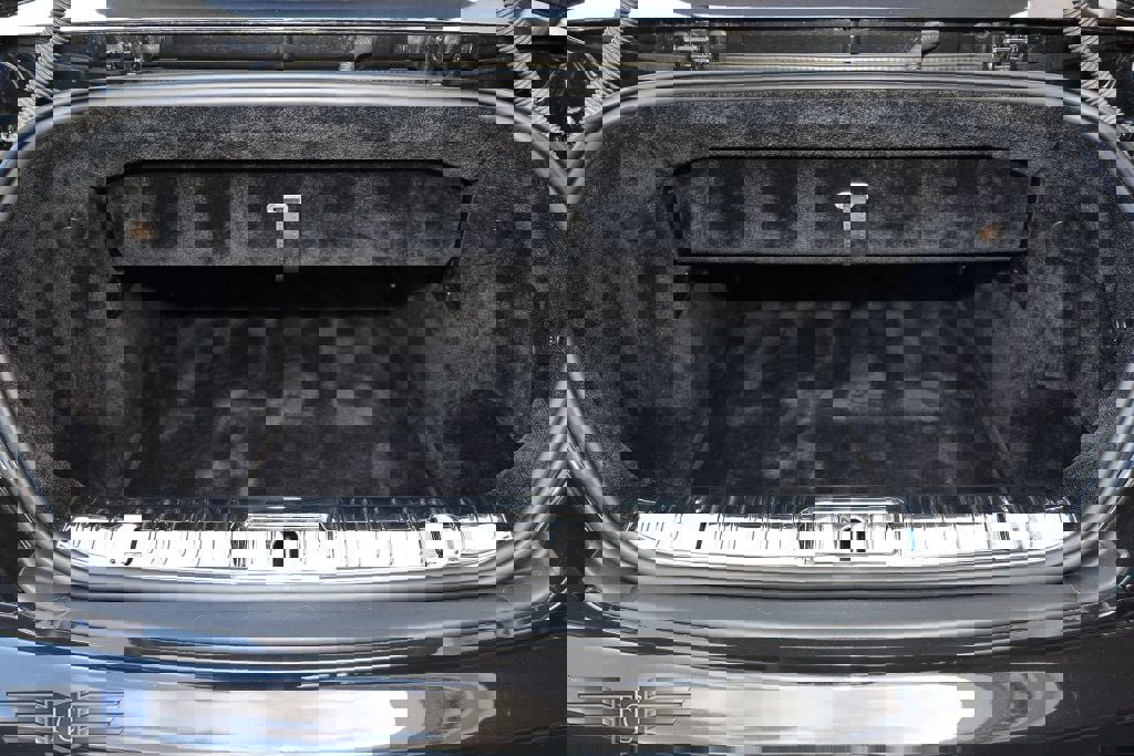 Used 2017 Rolls-Royce Dawn Convertible image 33