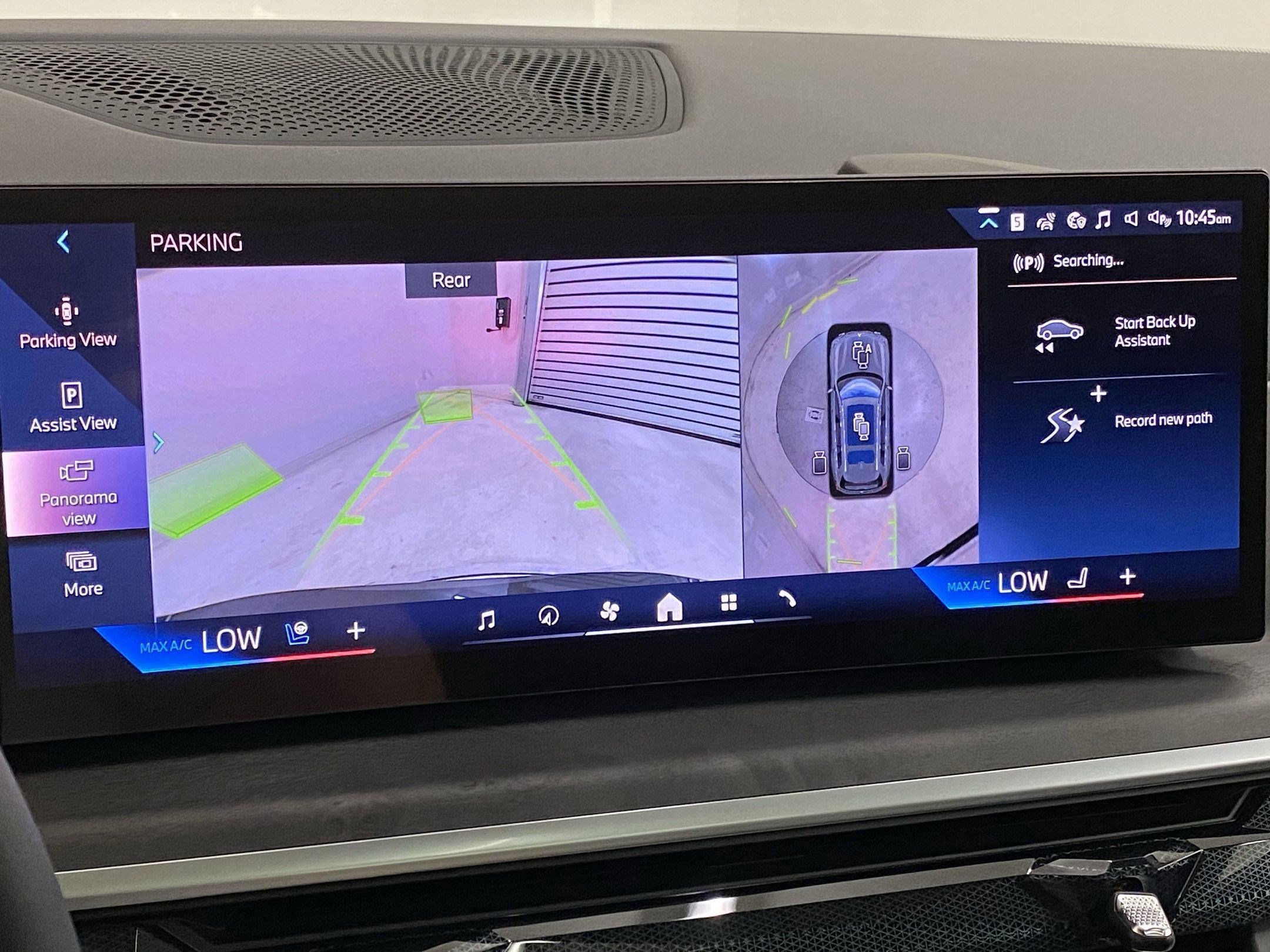 Used 2026 BMW X7 xDrive40i w/ Premium Package image 27