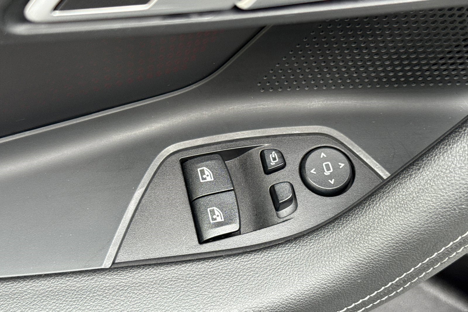 Certified 2023 BMW 230i Coupe w/ Convenience Package image 13