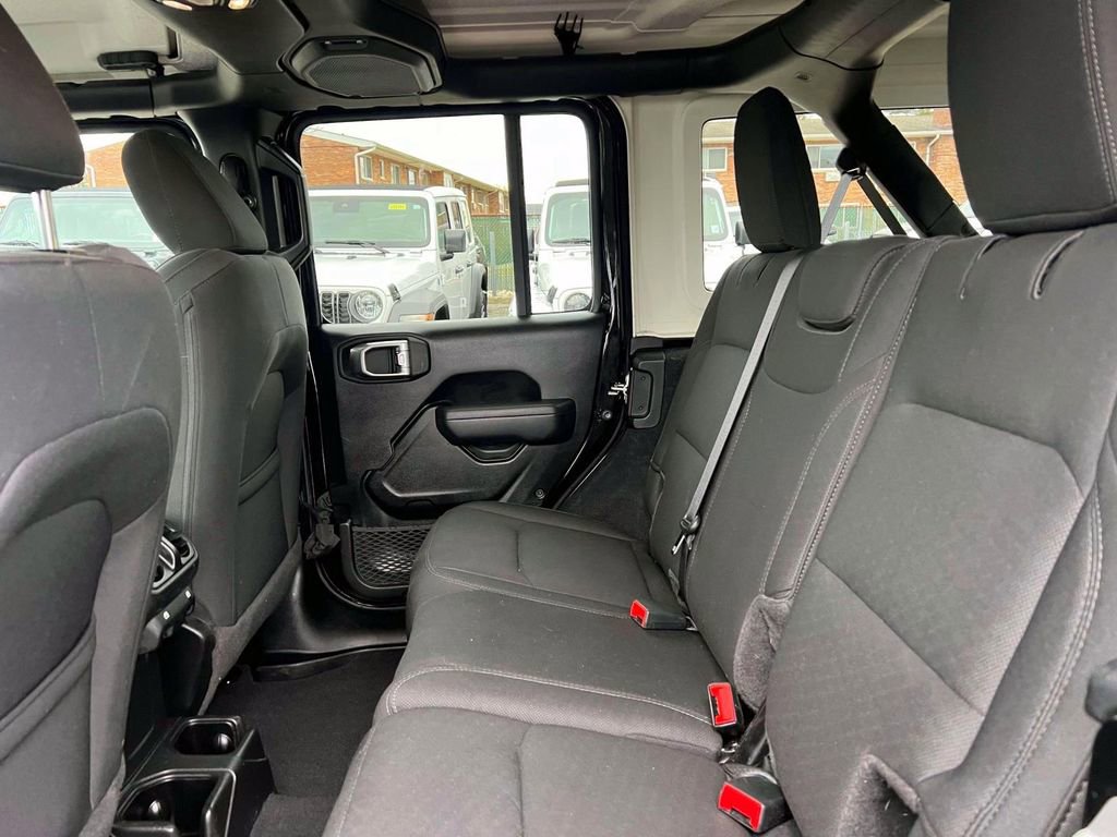 Certified 2022 Jeep Wrangler Unlimited Sport image 10