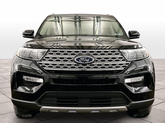 Used 2024 Ford Explorer Limited w/ Equipment Group 301A AWD/4WD image 3