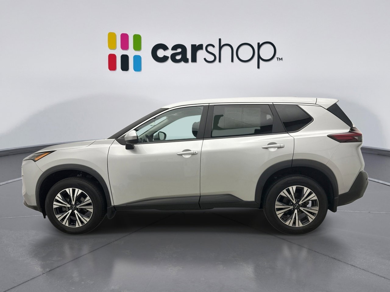 Used 2023 Nissan Rogue SV AWD/4WD image 2