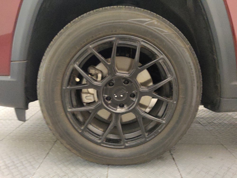 Used 2022 Jeep Compass Latitude FWD image 31