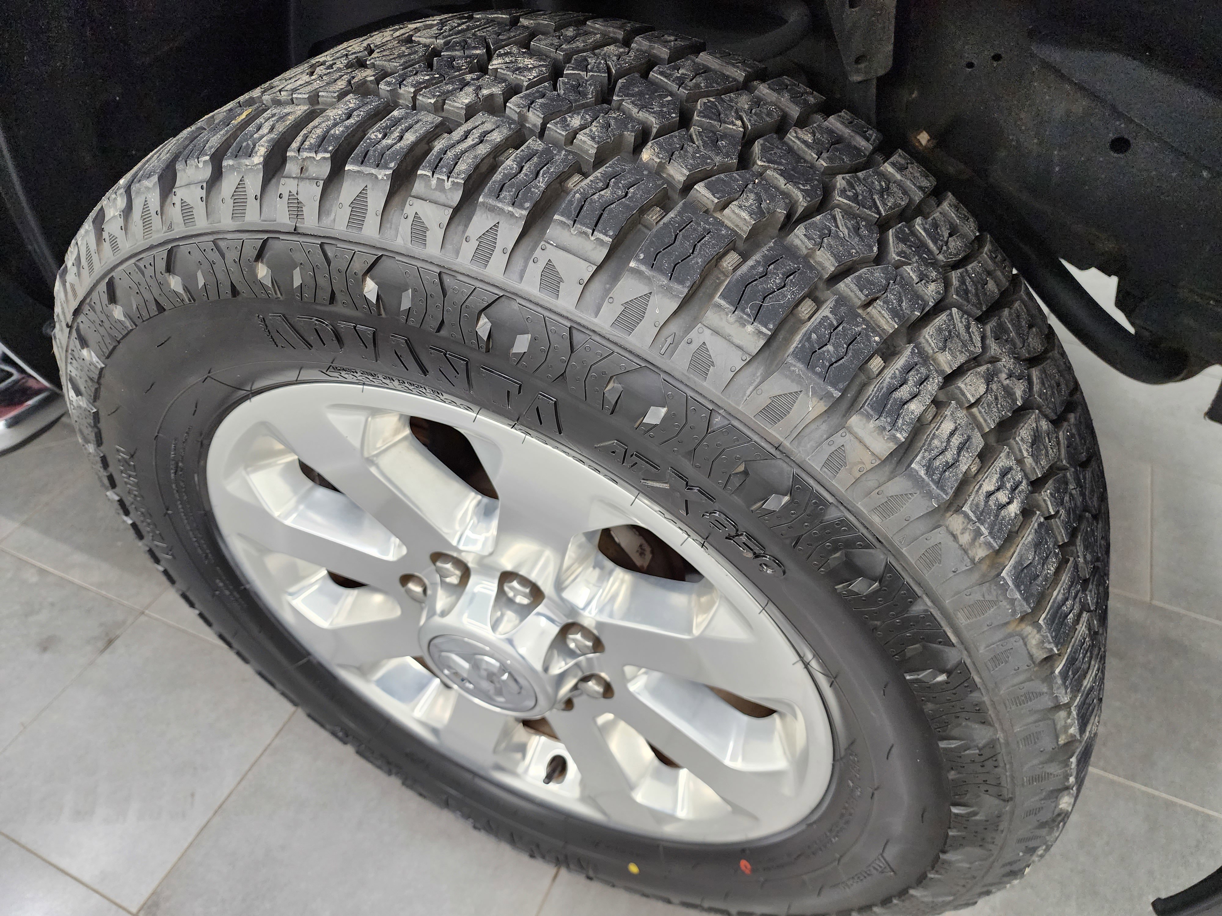 Used 2020 RAM 2500 Big Horn w/ Level 2 Equipment Group AWD/4WD image 3