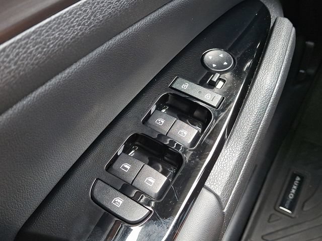 Certified 2025 Kia Sportage EX AWD/4WD image 26