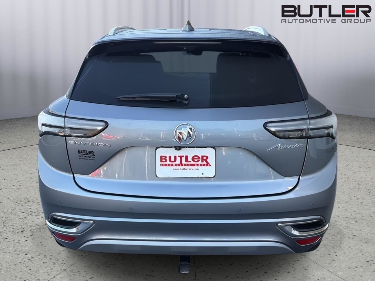 Used 2022 Buick Envision Avenir w/ Technology Package II FWD image 5