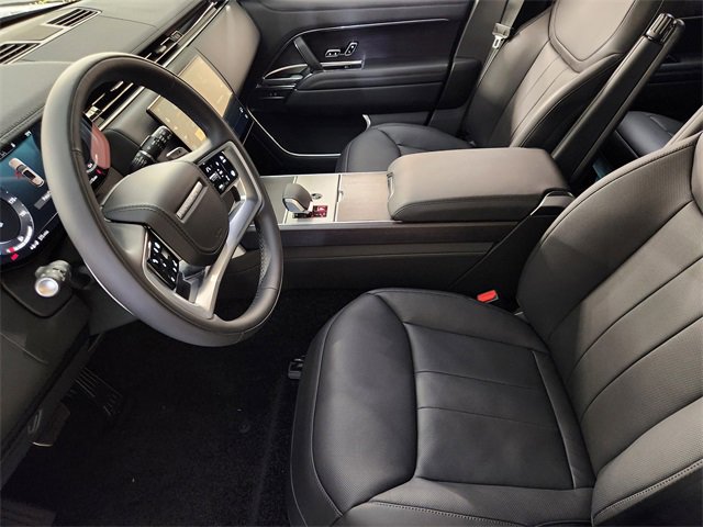 New 2026 Land Rover Range Rover SE image 13
