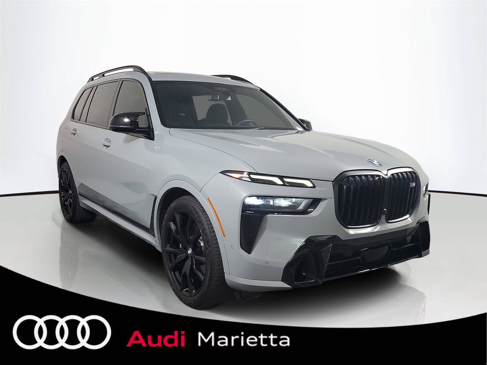 Used 2023 BMW X7 M60i w/ Executive Package AWD/4WD video 1