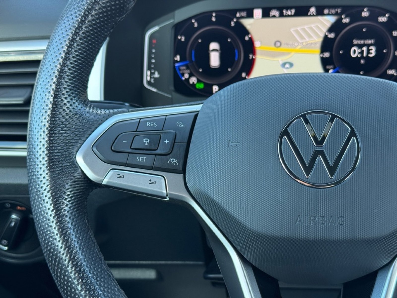 Used 2022 Volkswagen Atlas Cross Sport SEL Premium R-Line image 24