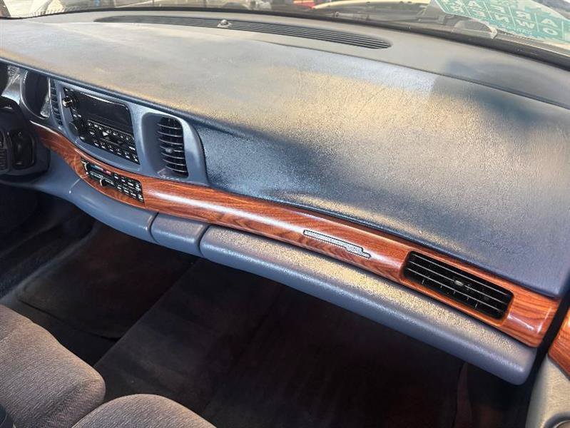 Used 2001 Buick Le Sabre Custom FWD image 29