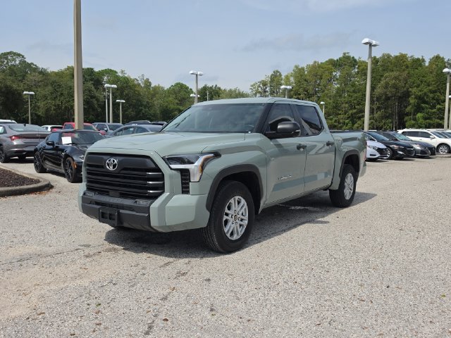 Used 2024 Toyota Tundra SR5 w/ SR5 Convenience Package RWD image 4