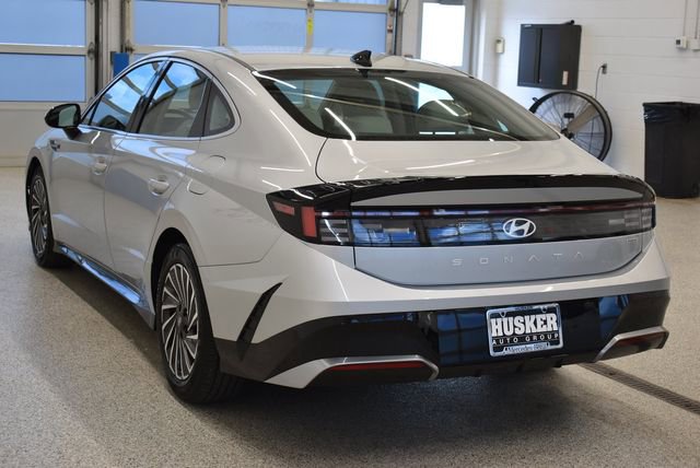 Used 2025 Hyundai Sonata SEL FWD image 10