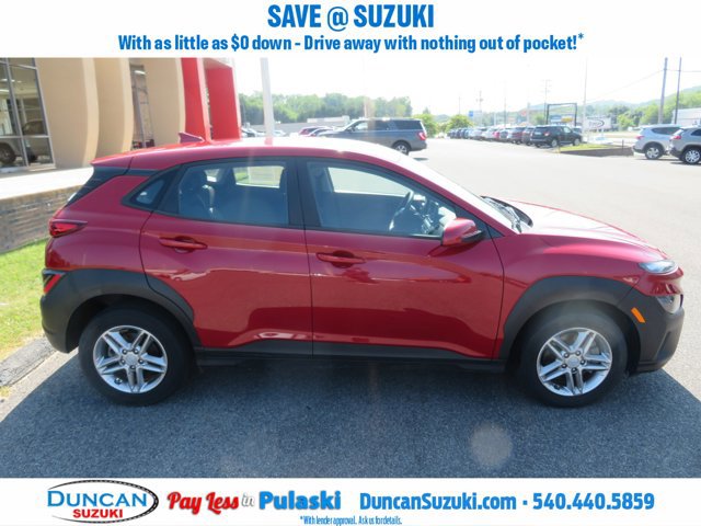 Used 2022 Hyundai Kona SE image 2