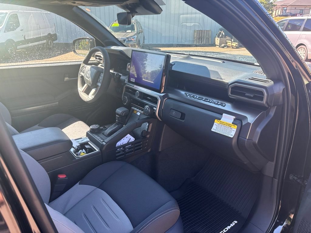 Certified 2026 Toyota Tacoma TRD Off-Road w/ TRD Off Road Upgrade Package AWD/4WD image 18