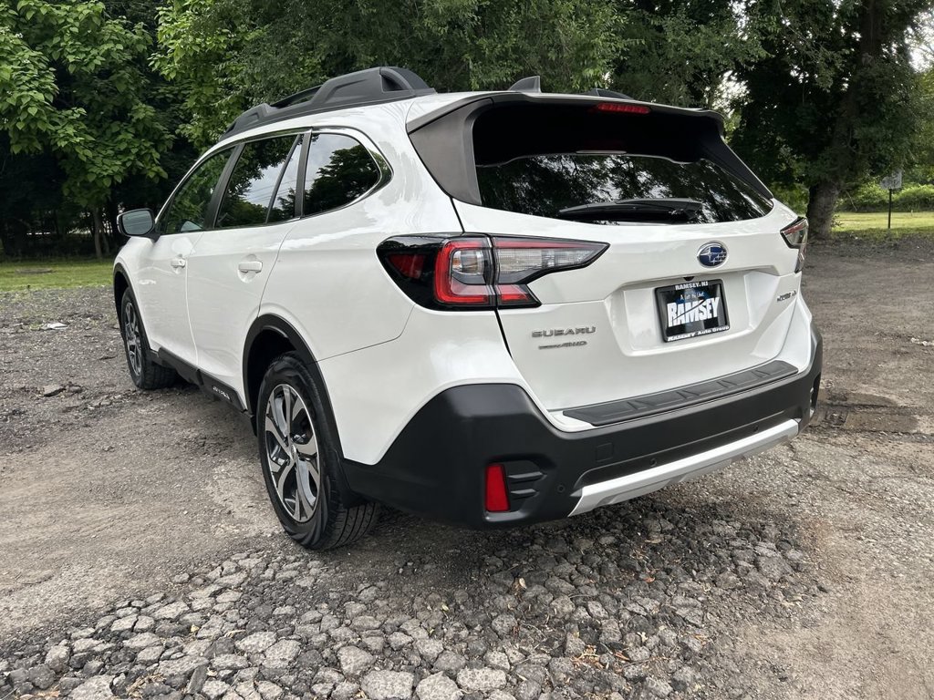 Certified 2022 Subaru Outback Limited AWD/4WD image 6