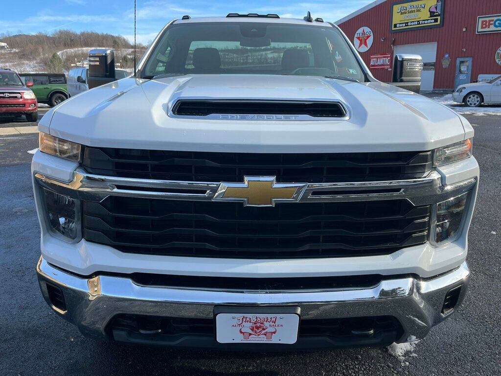 Used 2024 Chevrolet Silverado 2500 LT w/ Z71 Off-Road Package image 2