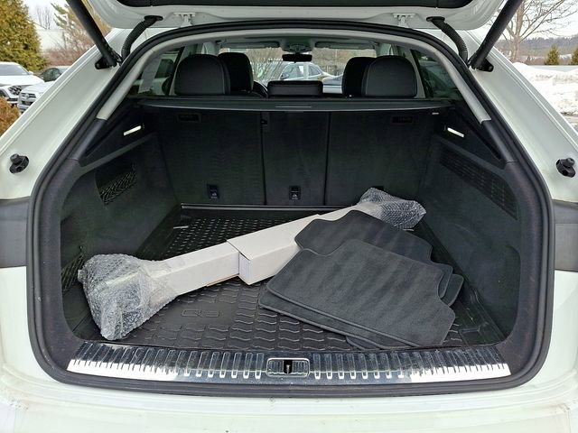 Used 2019 Audi Q8 Premium Plus w/ Premium Plus image 30