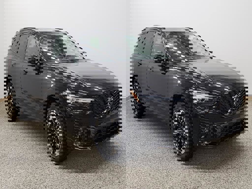 New 2026 Volvo XC60 B5 Plus w/ Protection Package Premier
