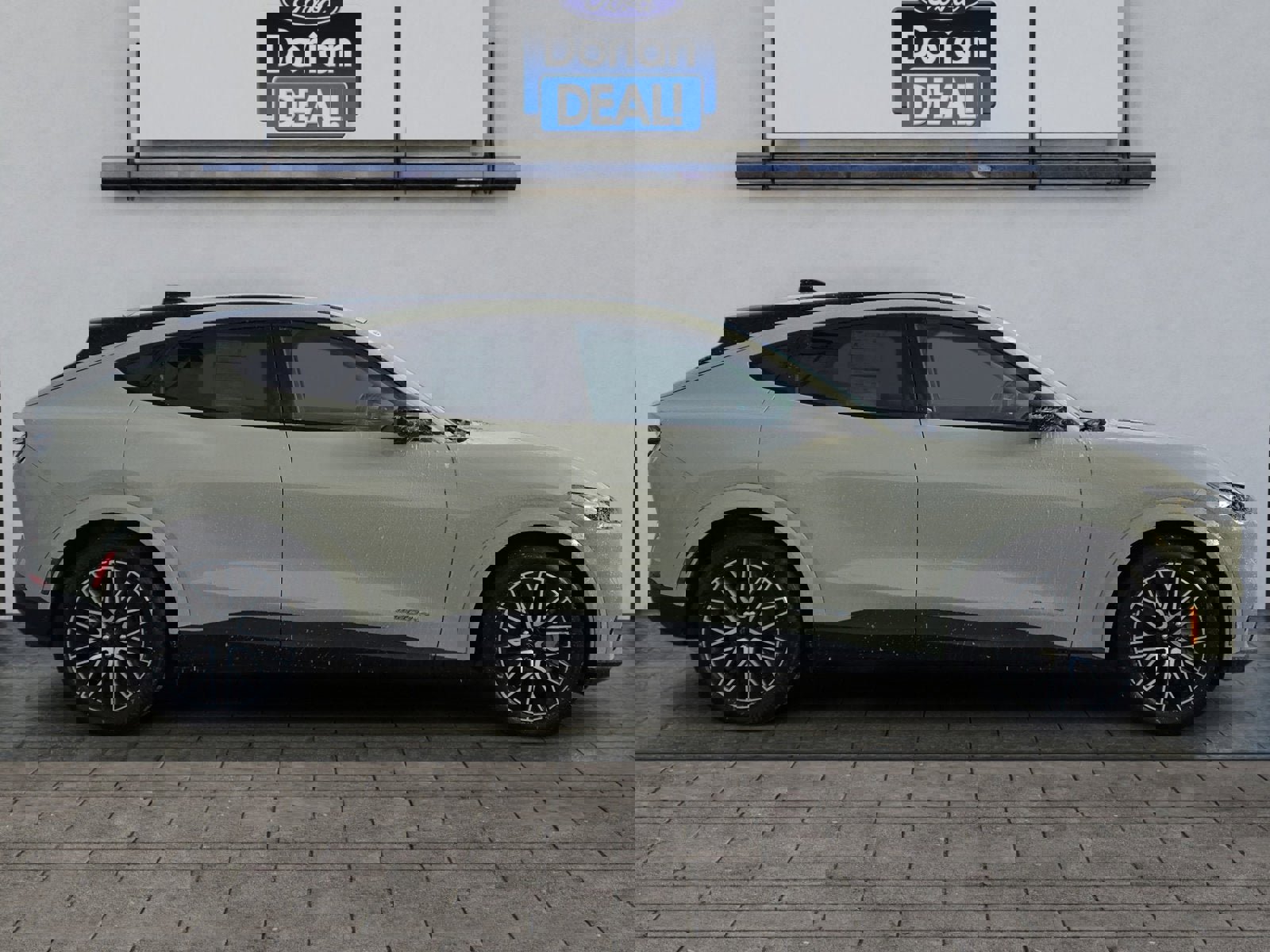 Certified 2025 Ford Mustang Mach-E Premium image 2