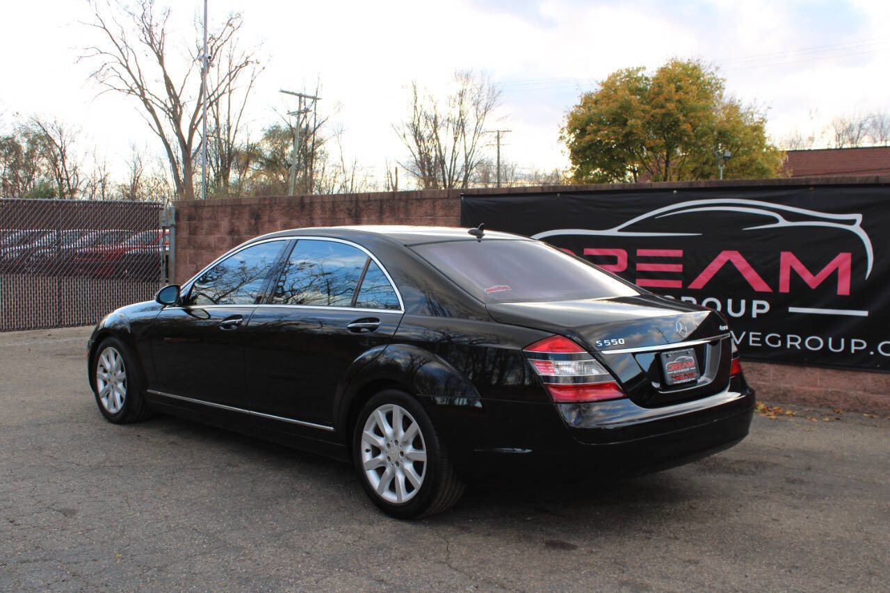 Used 2008 Mercedes-Benz S 550 4MATIC image 3