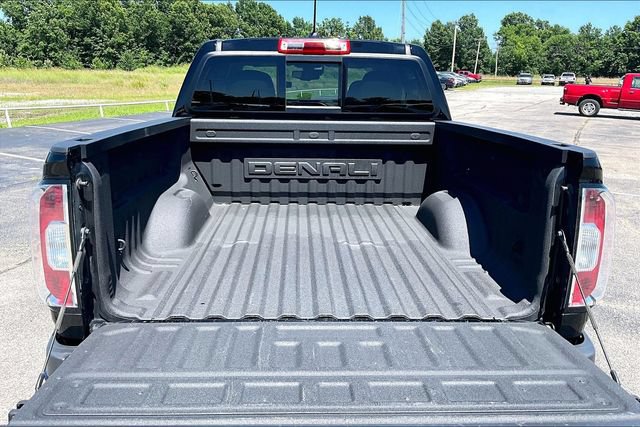 Used 2022 GMC Canyon Denali w/ Denali Black Edition Package AWD/4WD image 7