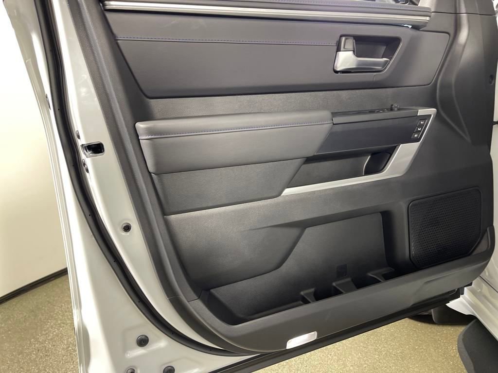 New 2025 Toyota Sequoia Platinum image 17