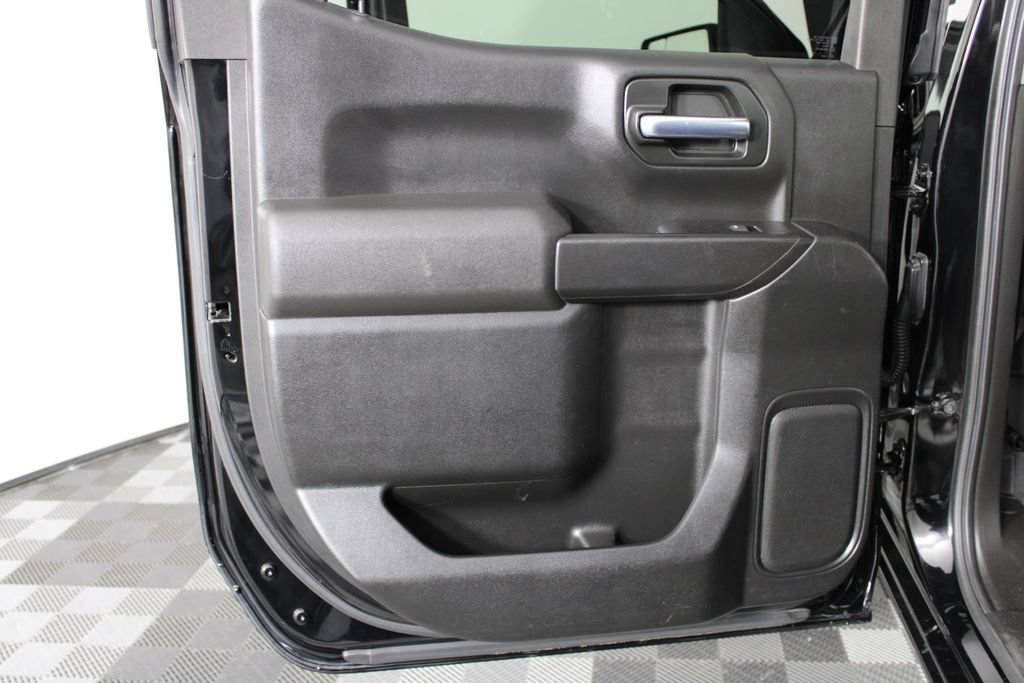 Used 2021 GMC Sierra 1500 4x4 Crew Cab w/ Sierra Value Package image 27