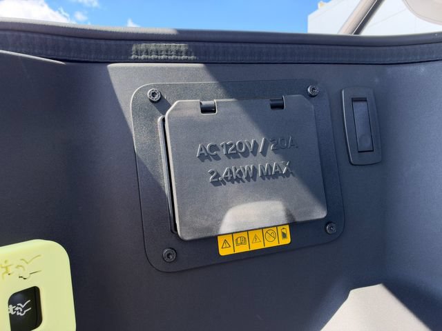Used 2024 Ford F150 Lightning Lariat AWD/4WD image 16