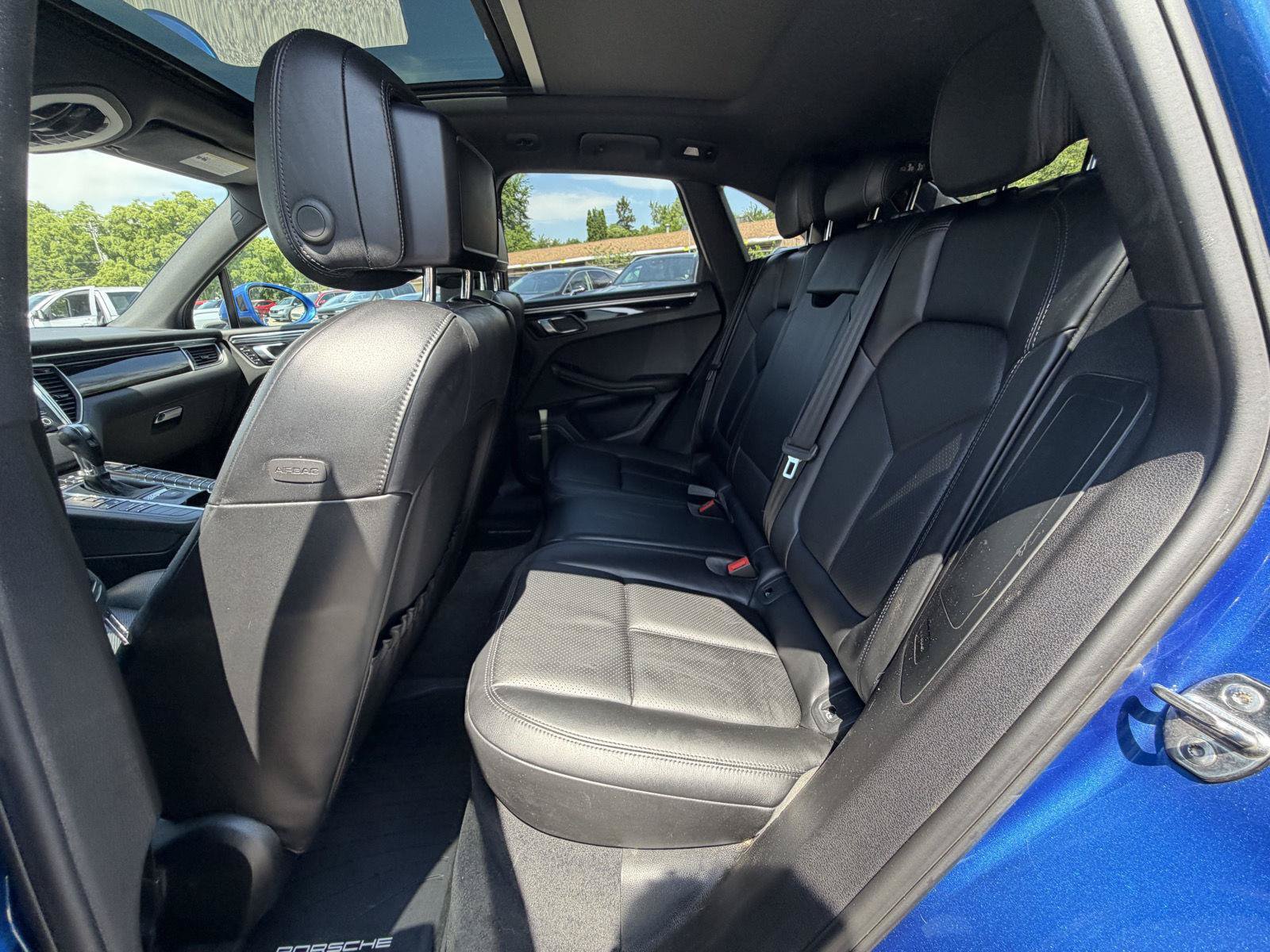Used 2018 Porsche Macan S AWD/4WD image 23