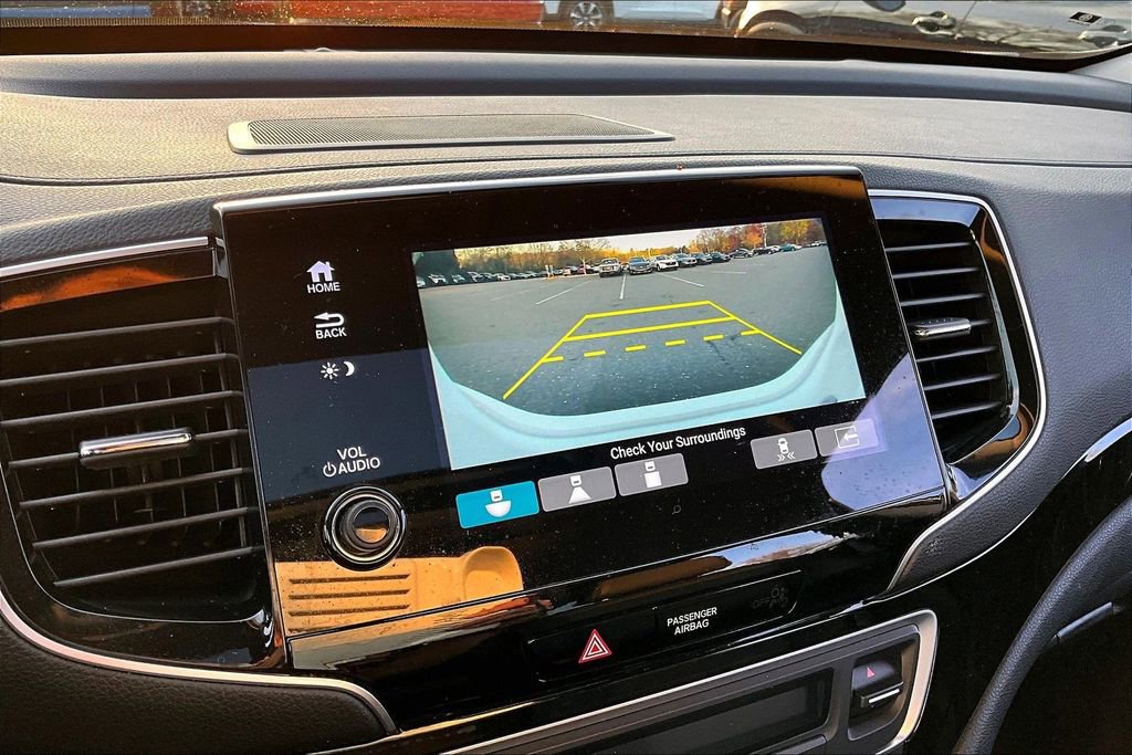 Used 2021 Honda Pilot Touring image 13